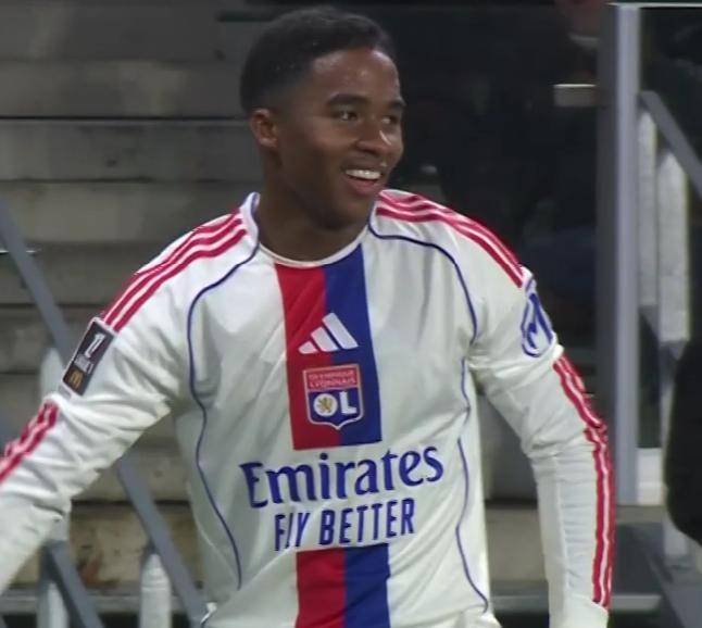 阿隆索看走眼了！19岁天才法甲76分钟进3球，在皇马半年出场3次